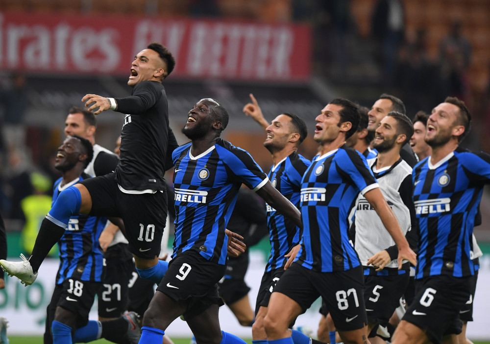 浙媒：世预赛期间杭州接待客流6686万人次 直接旅游消费308亿元